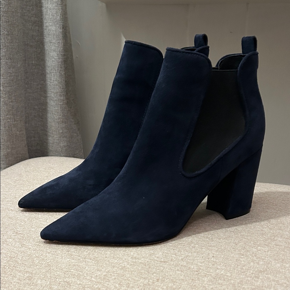 Marc Fisher Taci Midnight Blue Heeled Boots, women’s size 8 shoes